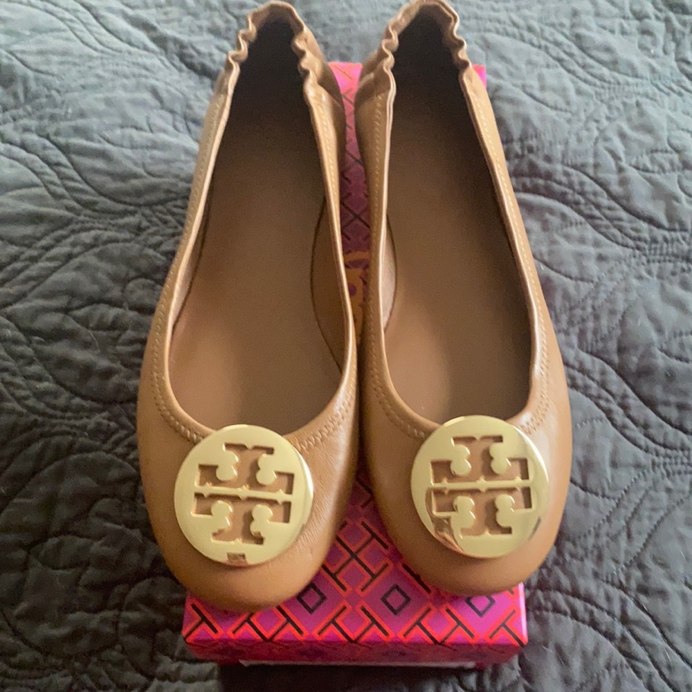 Minnie Travel Ballet Flat Size 10